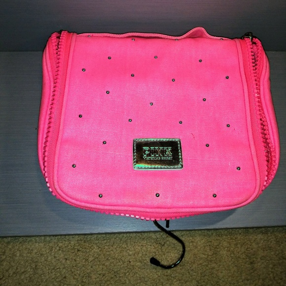 PINK Victoria's Secret Handbags - ❤Victoria's Secret PINK hanging makeup bag!